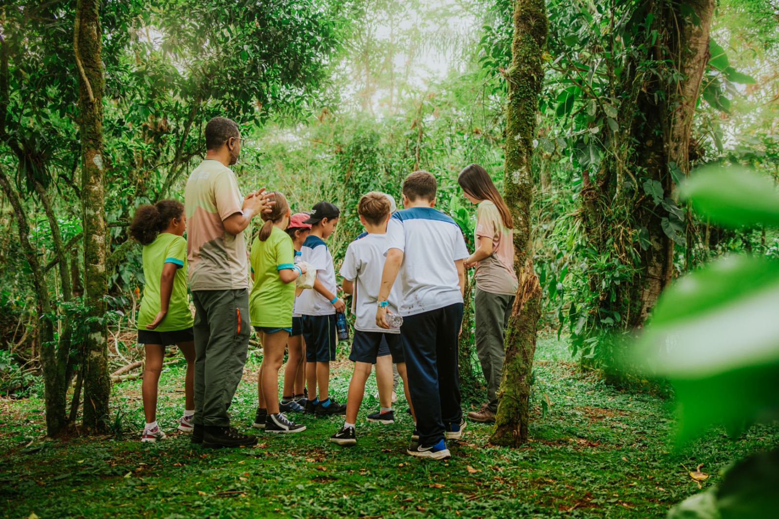 Com material didático sobre conservação da Mata Atlântica, Ekôa Park contribui com Programa de Educação Sustentável da Prefeitura de Morretes